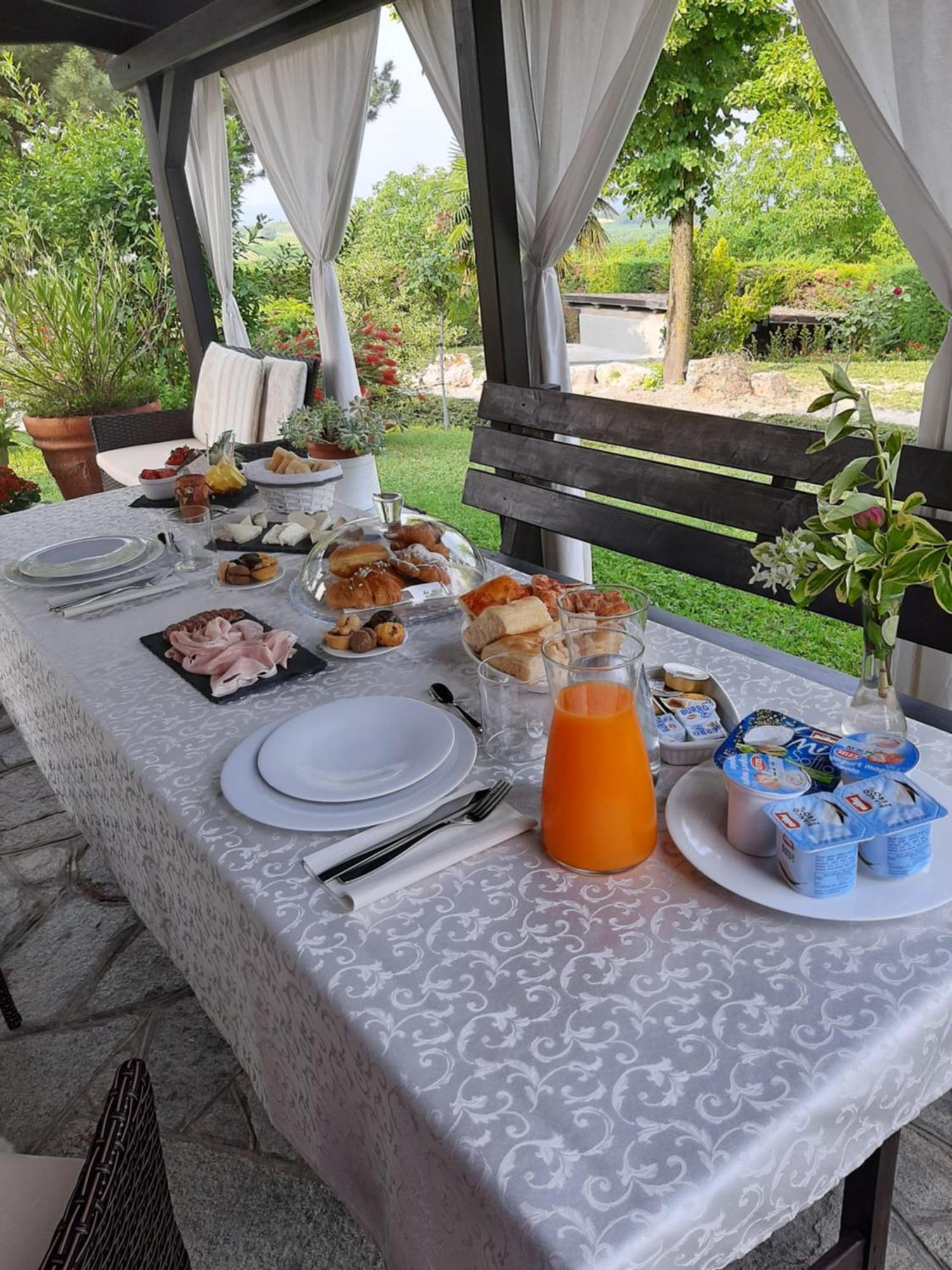 Suite Villa Aurelj 바롤로 외부 사진